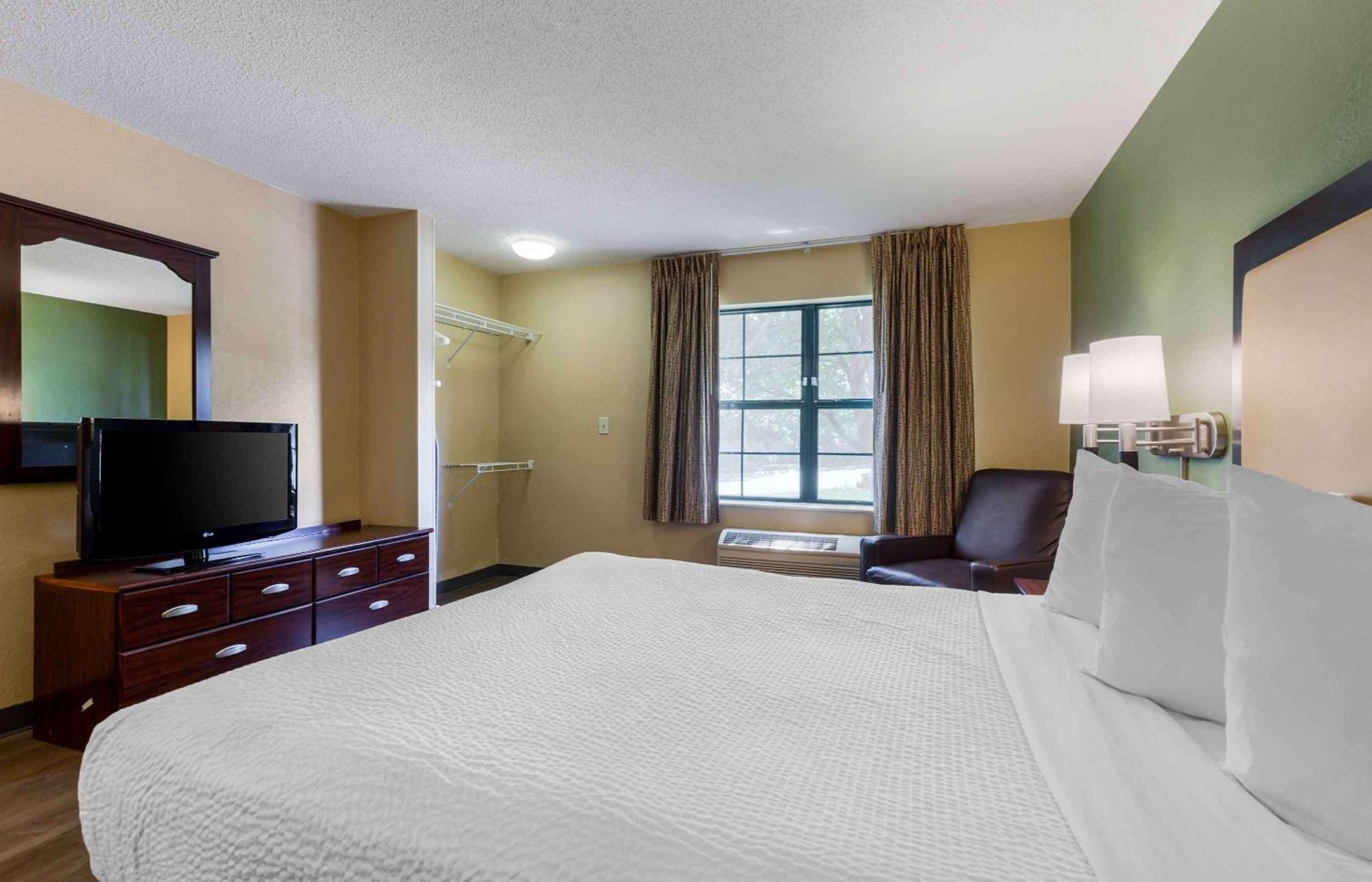 Extended Stay America Select Suites - Detroit - Novi - Haggerty Road Northville Экстерьер фото