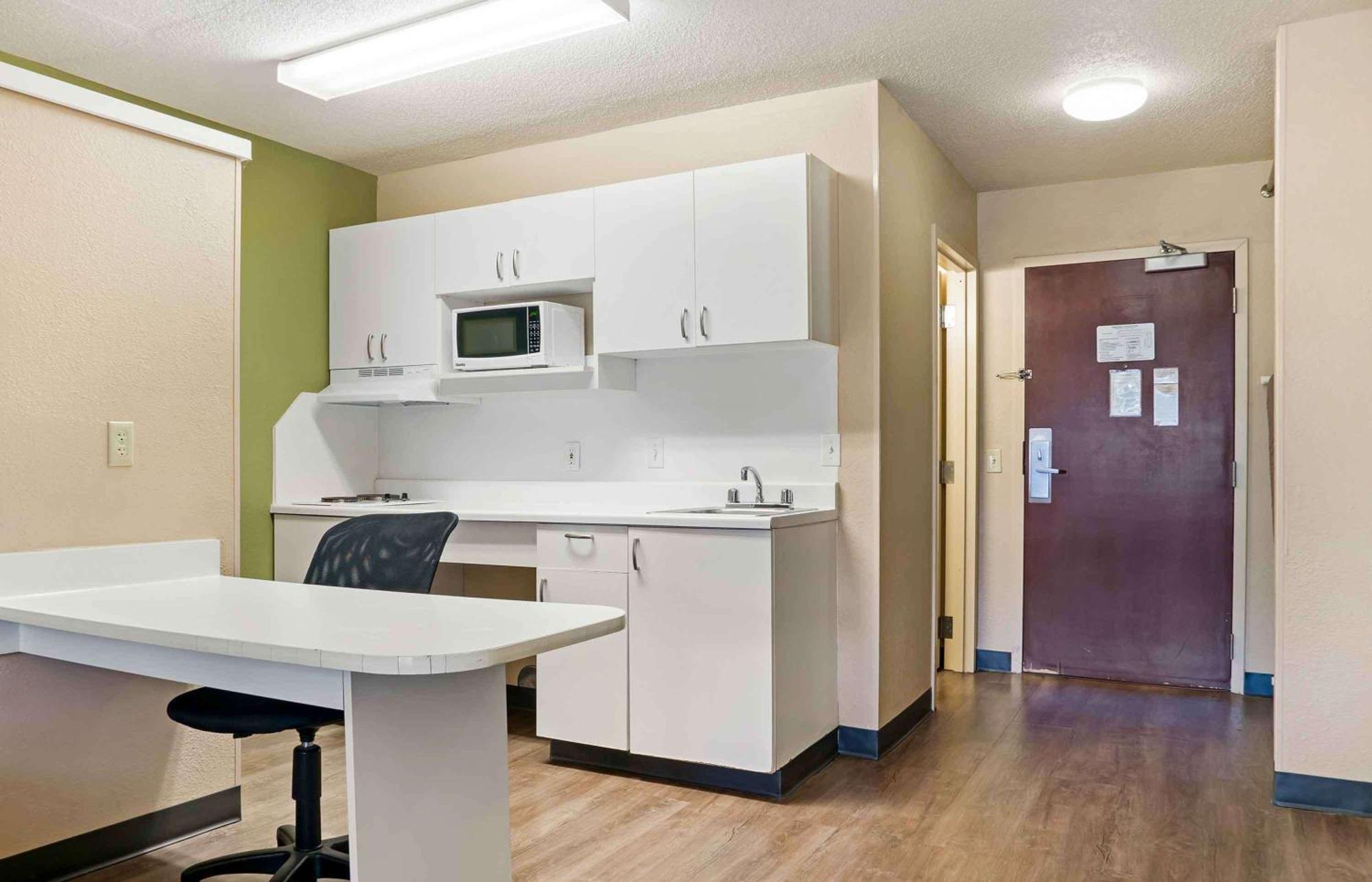 Extended Stay America Select Suites - Detroit - Novi - Haggerty Road Northville Экстерьер фото