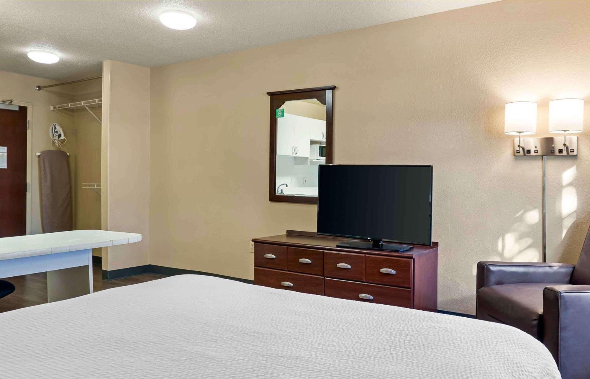 Extended Stay America Select Suites - Detroit - Novi - Haggerty Road Northville Экстерьер фото