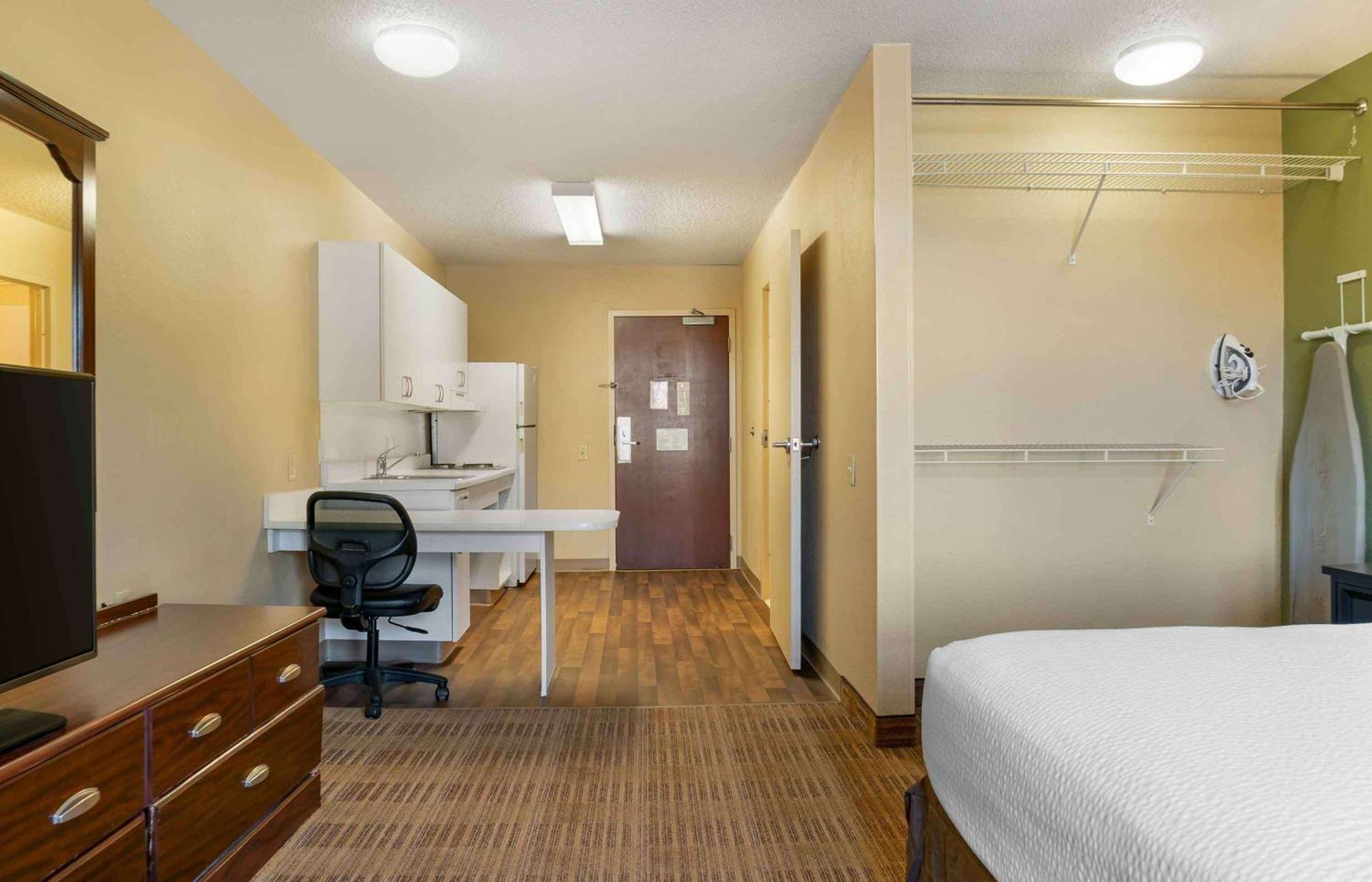 Extended Stay America Select Suites - Detroit - Novi - Haggerty Road Northville Экстерьер фото